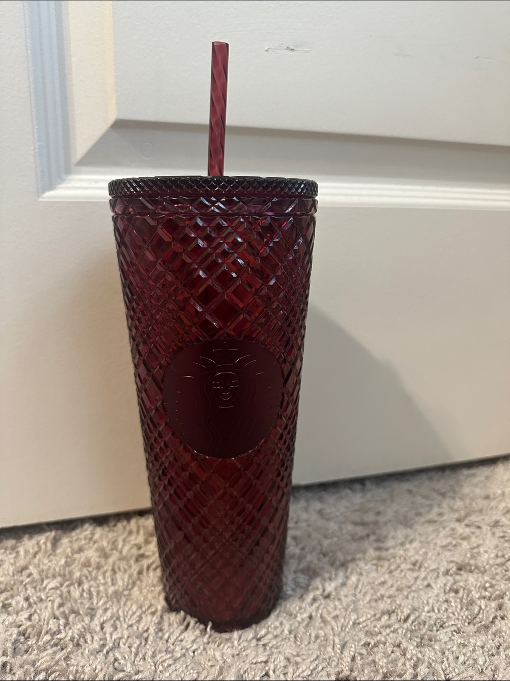 Starbucks Merlot Red Jeweled 24 oz Tumbler with Red Straw